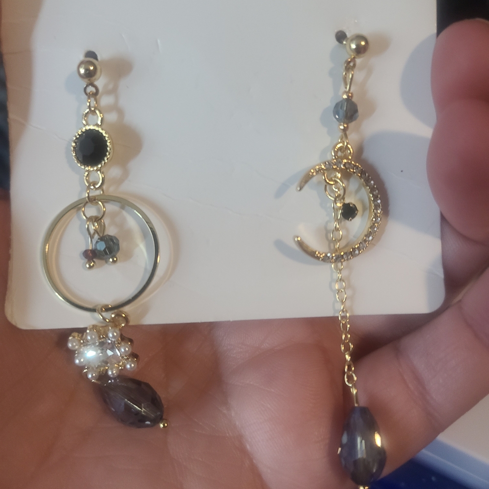 Elegant Gold and Black Dangle Earrings